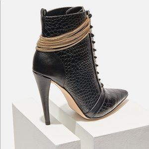 Keep me high Booties